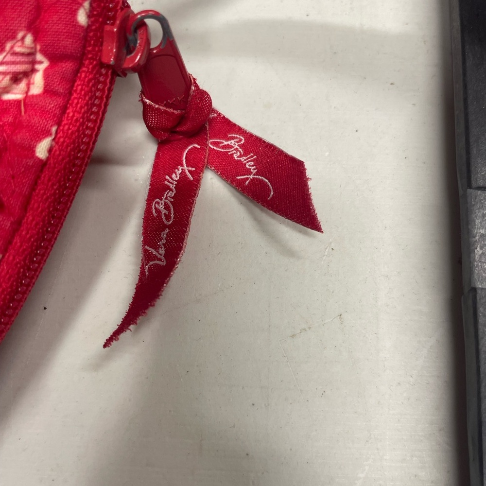 Vera Bradley Red Quilted Bag with Pattern - Picture 2 of 3